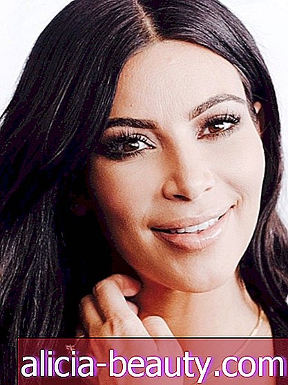 Kim Kardashian kiszivárgatja a # 1-es szabályát az illóolajok használata során