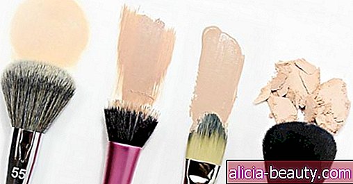 Kami Menempatkan 3 Pembersih Makeup Brush yang Populer untuk Tes