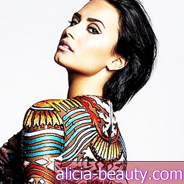 Demi Lovato je konečně "jistá" o jejím těle