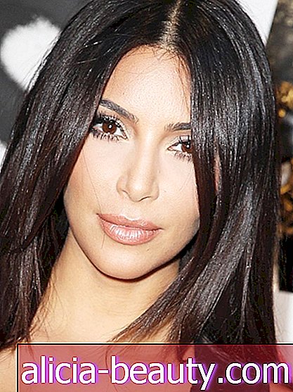 Store nyheter!  Kim Kardashian å begynne å poste Makeup Tutorials