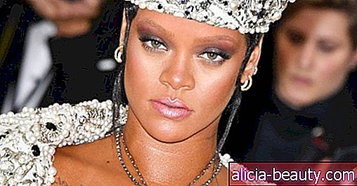 Rihanna đóng đinh Met Meta Theme Vì vậy, Vâng, ngay cả trang điểm của cô đã Heavenly